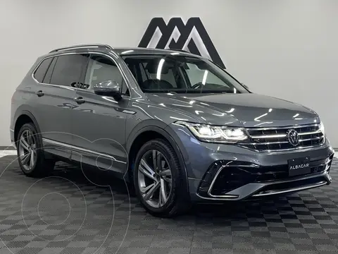 Volkswagen Tiguan 1.4L R-Line usado (2022) color Gris precio $489,999