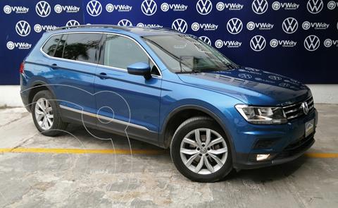 foto Volkswagen Tiguan Comfortline 3era Fila usado (2020) color Azul precio $485,000