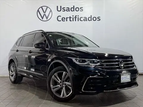 Volkswagen Tiguan 1.4L R-Line usado (2022) color Negro financiado en mensualidades(enganche $157,778 mensualidades desde $14,385)