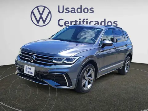 Volkswagen Tiguan 1.4L R-Line usado (2023) color Gris financiado en mensualidades(enganche $147,395 mensualidades desde $11,276)