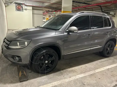Volkswagen Tiguan 2.0L TSI Highline 4Motion usado (2014) color Gris precio u$s11,500