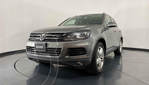 Volkswagen Touareg 3.0L V6 FSI Hybrid usado (2013) color Gris precio $359,999
