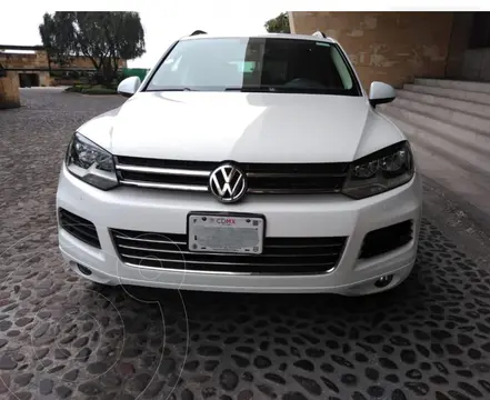 Volkswagen Touareg 3.0L V6 TDi usado (2014) color Blanco precio $249,500