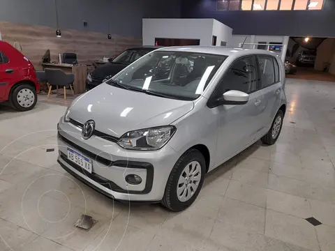 Volkswagen up! 5P 1.0 move up! usado (2018) color Gris Platina precio $3.600.000