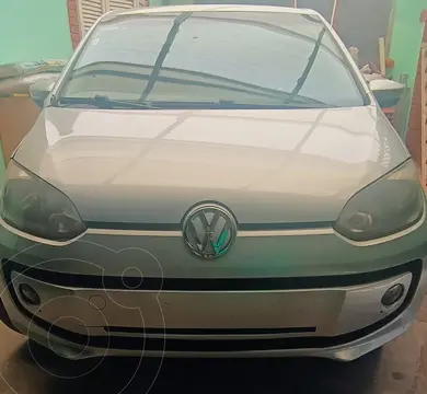 Volkswagen up! 5P 1.0 hig up! I-Motion usado (2016) color Plata precio $12.950.000