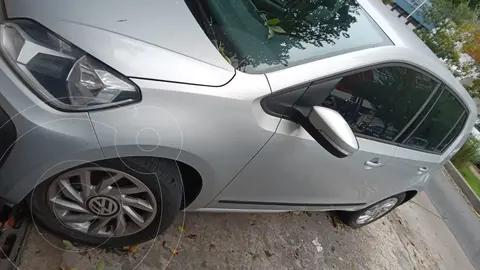 Volkswagen up! 5P 1.0 high up! I-Motion 2016/17 usado (2017) color Gris precio $16.500.000
