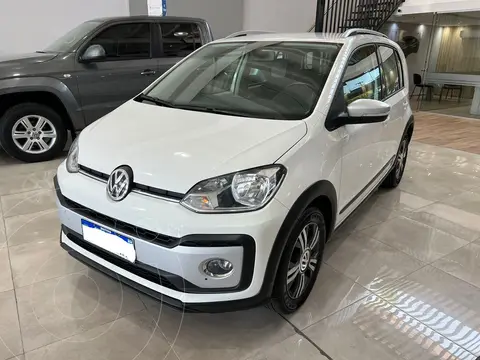 Volkswagen up! 5P 1.0 Cross up! usado (2019) color Blanco precio $3.890.000