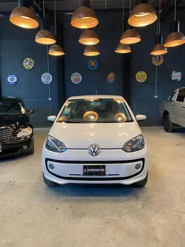 Volkswagen up! 3P 1.0 high up! usado (2015) color Blanco precio $13.900.000