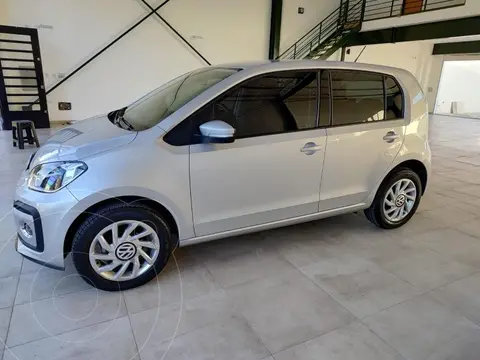 Volkswagen up! 5P 1.0 high up! usado (2018) color Blanco precio $16.200.000