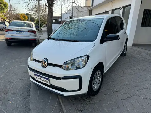 Volkswagen up! UP! 5 PTAS TAKE AA usado (2017) color Blanco precio $13.800.000