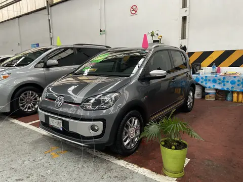 Volkswagen up! cross up! usado (2017) color Gris precio $175,000