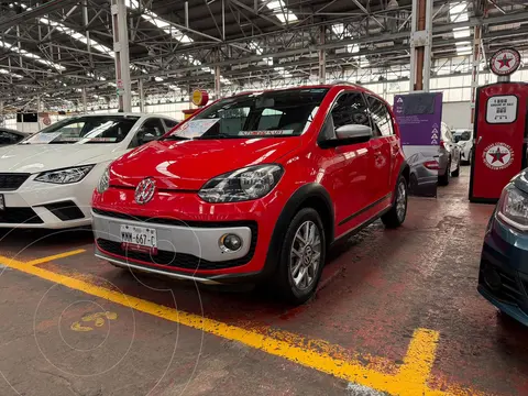 Volkswagen up! cross up! usado (2016) color Rojo Flash financiado en mensualidades(enganche $42,500 mensualidades desde $3,700)