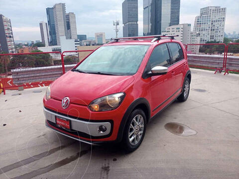 Volkswagen up! cross up! usado (2017) color Rojo financiado en mensualidades(enganche $42,105 mensualidades desde $5,673)