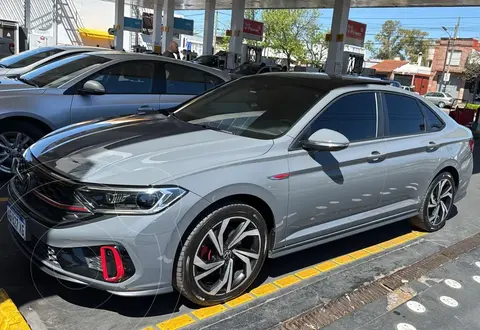 Volkswagen Vento GLI 350 TSi usado (2024) color Gris financiado en cuotas(anticipo $5.999.999)