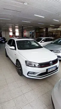 Volkswagen Vento GLI GLi 2.0 TSI DSG usado (2018) color Blanco precio $8.500.000