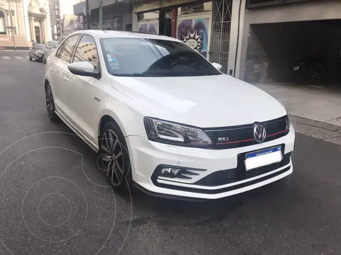 Volkswagen Vento GLI GLi 2.0 TSI DSG usado (2018) color Blanco precio $17.000.000