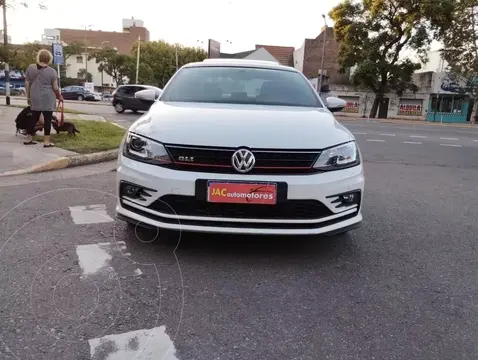 Volkswagen Vento GLI GLi 2.0 TSI DSG Nav usado (2018) color Blanco precio u$s25.300