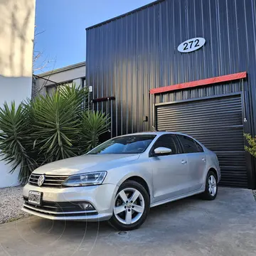 Volkswagen Vento 2.5 FSI Advance Plus Tiptronic usado (2016) color Gris precio u$s14.900