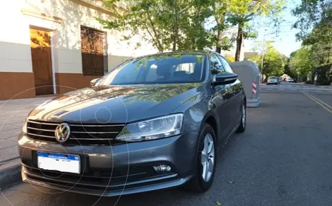 Volkswagen Vento 1.4 TSI Highline Aut usado (2017) color Gris Platinium precio u$s18.500