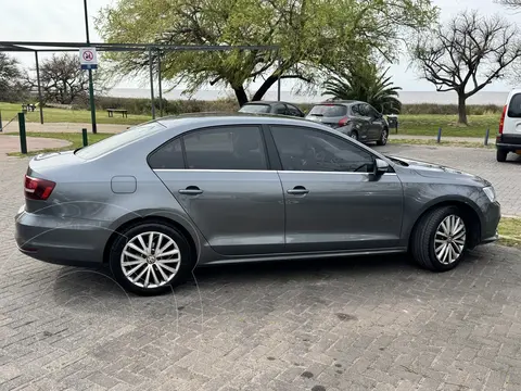 Volkswagen Vento 1.4 TSI Highline DSG usado (2017) color Gris Platinium precio $25.000.000