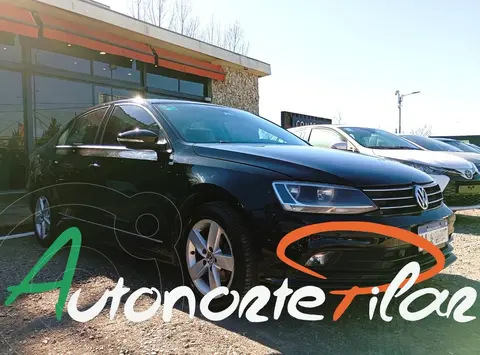 Volkswagen Vento 2.5 FSI Luxury Tiptronic usado (2016) color Negro precio u$s16.500