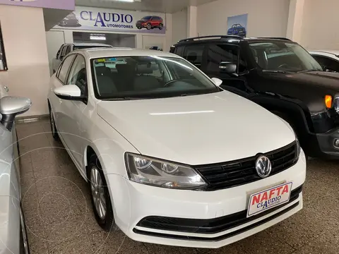 foto Volkswagen Vento FSI Advance usado (2015) color Gris precio $14.000.000
