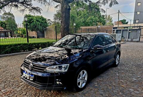 Volkswagen Vento 2.5 FSI Luxury usado (2016) color Negro Profundo financiado en cuotas(anticipo $2.500.000 cuotas desde $40.000)