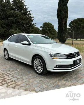Volkswagen Vento 1.4 TSI Highline DSG usado (2018) color Blanco precio $25.500.000