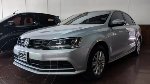 Volkswagen Vento 2.0 FSI Advance usado (2015) color Plata Oscura precio $3.790.000