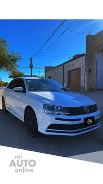 Volkswagen Vento 2.0 FSI Advance usado (2015) color Blanco precio $12.800.000