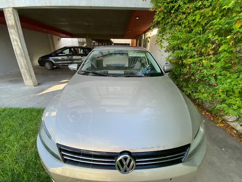 Volkswagen Vento 2.0 TDi Luxury usado (2013) color Bronce financiado en cuotas(anticipo $1.800.000)