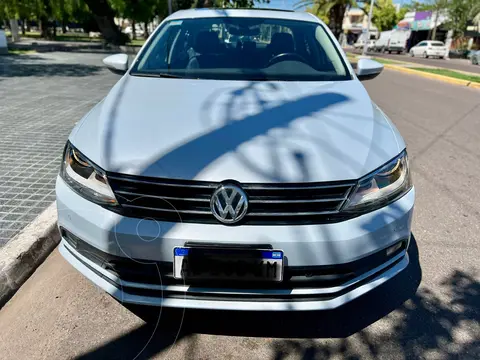 Volkswagen Vento 1.4 TSI Highline DSG usado (2017) color Celeste precio $24.000.000