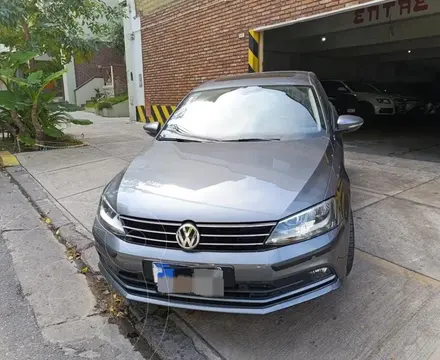 Volkswagen Vento 1.4 TSI Highline DSG usado (2017) color Azul Seda precio $23.000.000