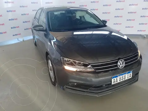 Volkswagen Vento 2.5 FSI Luxury Tiptronic usado (2017) color Gris Oscuro precio $22.500.000