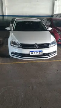 Volkswagen Vento 2.5 FSI Luxury usado (2016) color Blanco precio u$s18.000