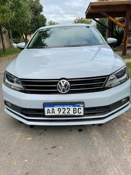 Volkswagen Vento VENTO  1.4TSI COMFORTLINE usado (2017) color Blanco precio $4.300.000