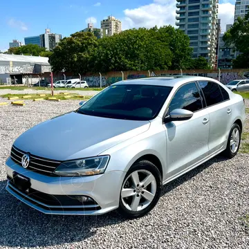 Volkswagen Vento 2.5 FSI Advance Plus Tiptronic usado (2015) color Plata Reflex precio $17.500.000