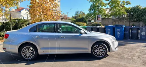 Volkswagen Vento Comfortline Aut usado (2012) color Plata precio $7.200.000