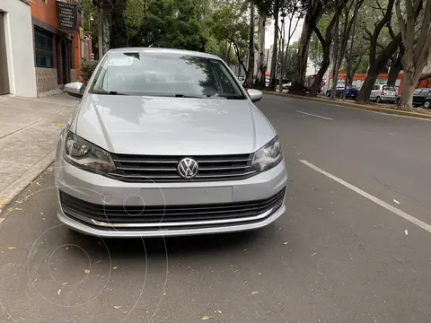 Volkswagen Vento Comfortline usado (2018) color Plata Reflex precio $169,000