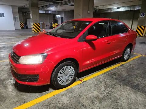 Volkswagen Vento Comfortline usado (2020) color Rojo Flash precio $180,000