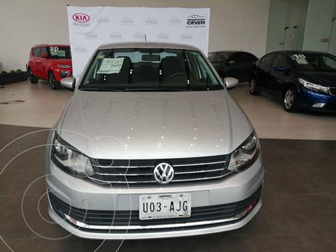 foto Volkswagen Vento Comfortline usado (2017) color Plata precio $165,000
