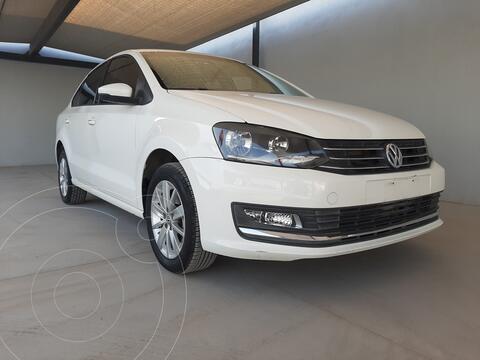 Volkswagen Vento Highline Aut usado (2016) color Blanco precio $216,000
