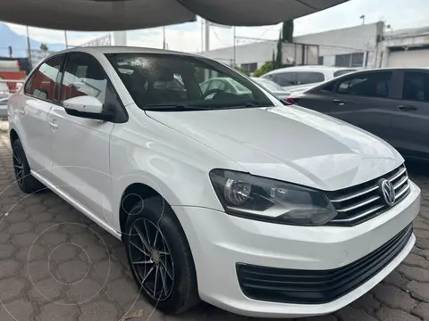 Volkswagen Vento Comfortline usado (2018) color Blanco precio $190,000