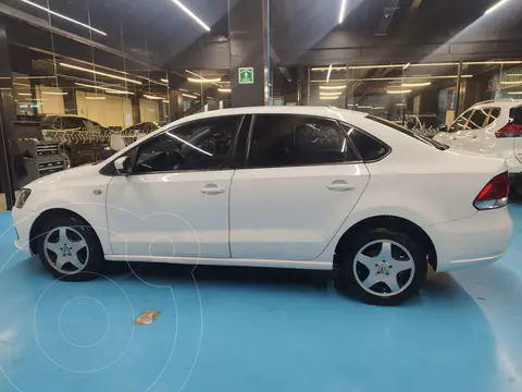 Volkswagen Vento Startline Aut usado (2015) color Blanco precio $142,000