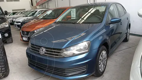 Volkswagen Vento Startline Aut usado (2018) color Azul financiado en mensualidades(enganche $36,000 mensualidades desde $5,831)