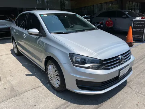 Volkswagen Vento Comfortline usado (2020) color Plata Reflex precio $215,000