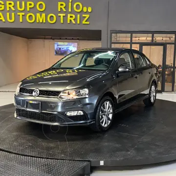 Volkswagen Vento Comfortline Plus usado (2021) color Gris Oscuro financiado en mensualidades(enganche $29,278 mensualidades desde $6,173)