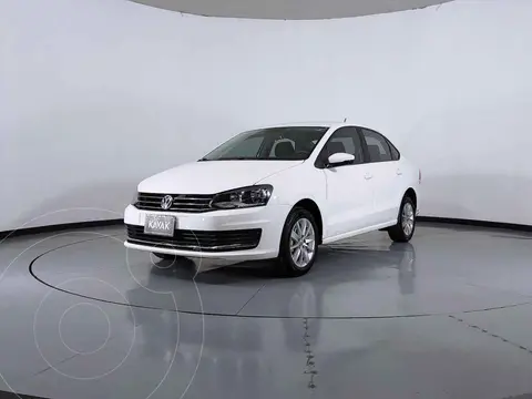 foto Volkswagen Vento Comfortline usado (2018) color Blanco precio $210,999