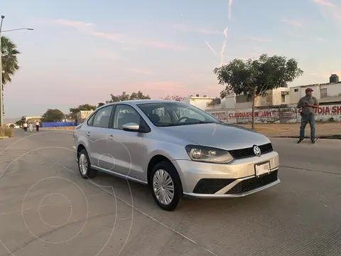 Volkswagen Vento Startline Tiptronic usado (2020) color Plata Reflex precio $185,000