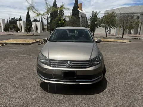 Volkswagen Vento Comfortline usado (2017) color Bronce precio $158,000